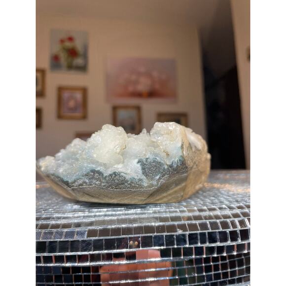 Clear Blue Apophyllite Crystal Cluzer with druzy blue standing crystal ~1.5 lb - Picture 4 of 16